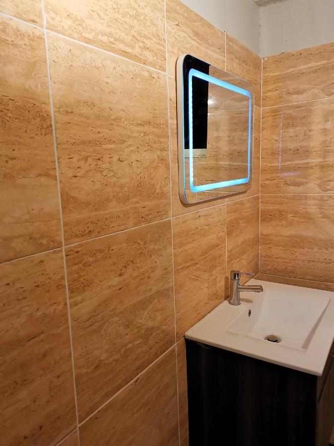Le Diamant Charmante Villa Pour La Famille Ou Entre Amis Spa Et Piscine ภายนอก รูปภาพ